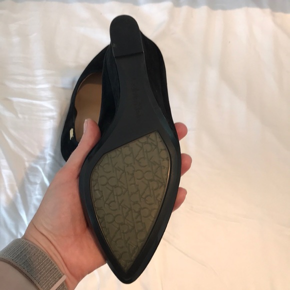Calvin Klein black suede wedges - Picture 4 of 4